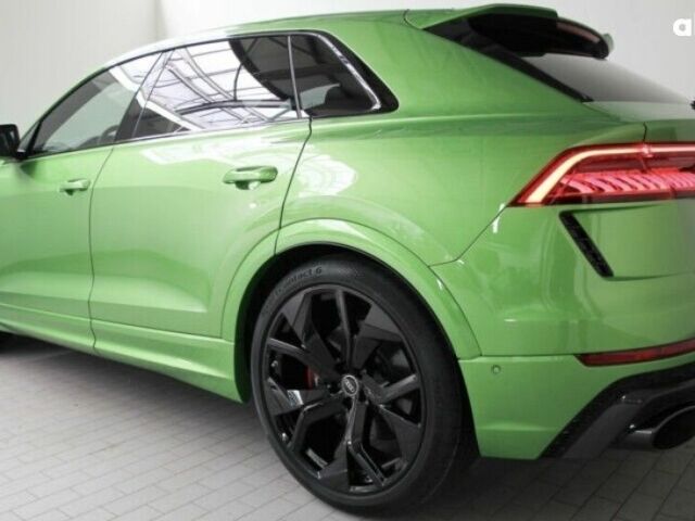 Зелений Ауді RS Q8, об'ємом двигуна 0 л та пробігом 0 тис. км за 193668 $, фото 3 на Automoto.ua