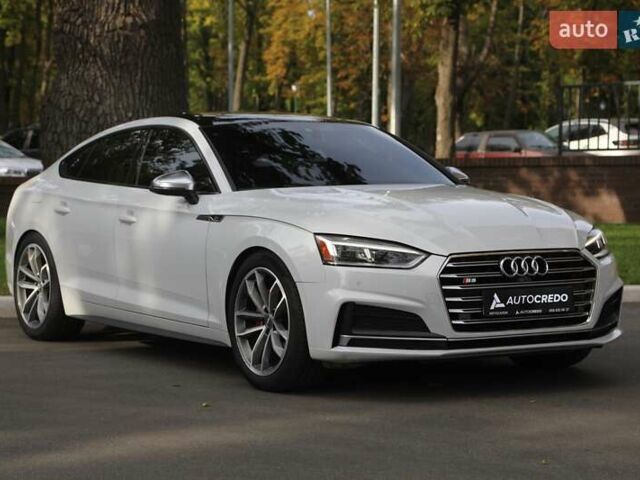 Белый Ауди S5 Sportback, объемом двигателя 3 л и пробегом 120 тыс. км за 34000 $, фото 2 на Automoto.ua