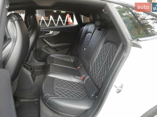 Белый Ауди S5 Sportback, объемом двигателя 3 л и пробегом 120 тыс. км за 34000 $, фото 8 на Automoto.ua