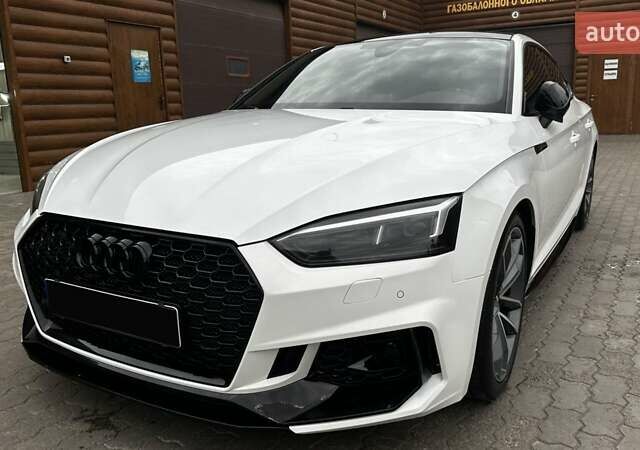 Белый Ауди S5 Sportback, объемом двигателя 3 л и пробегом 127 тыс. км за 29900 $, фото 2 на Automoto.ua