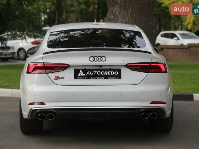 Белый Ауди S5 Sportback, объемом двигателя 3 л и пробегом 120 тыс. км за 34000 $, фото 4 на Automoto.ua