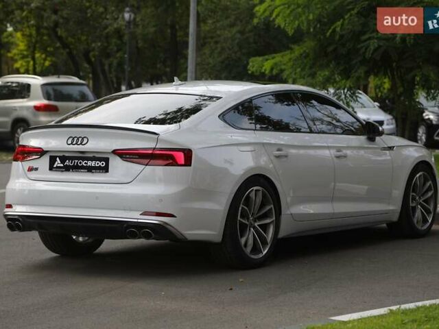Белый Ауди S5 Sportback, объемом двигателя 3 л и пробегом 120 тыс. км за 34000 $, фото 3 на Automoto.ua