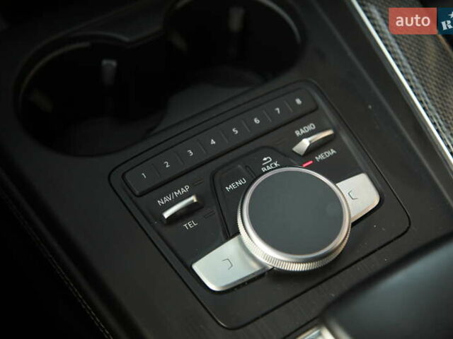 Белый Ауди S5 Sportback, объемом двигателя 3 л и пробегом 120 тыс. км за 34000 $, фото 19 на Automoto.ua