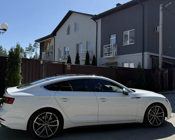 Белый Ауди S5 Sportback, объемом двигателя 3 л и пробегом 81 тыс. км за 41999 $, фото 3 на Automoto.ua