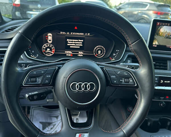 Белый Ауди S5 Sportback, объемом двигателя 3 л и пробегом 120 тыс. км за 33900 $, фото 23 на Automoto.ua