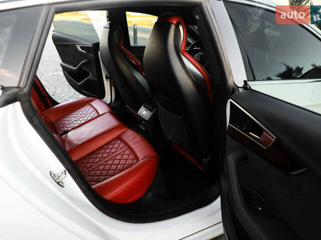 Білий Ауді S5 Sportback, об'ємом двигуна 3 л та пробігом 139 тис. км за 32000 $, фото 47 на Automoto.ua