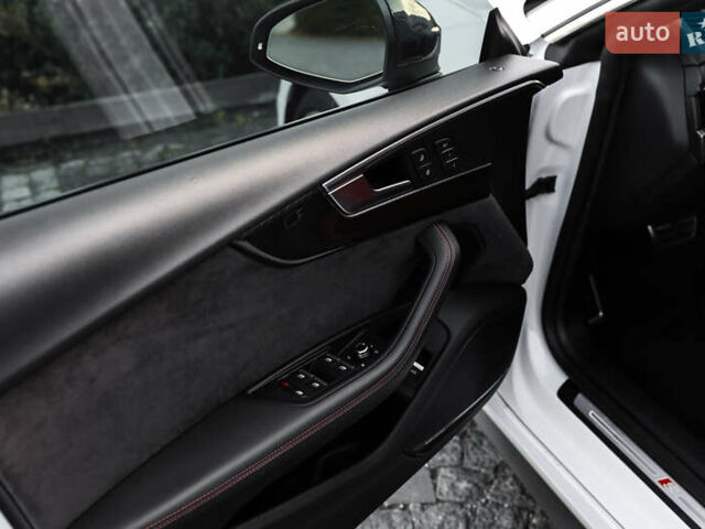 Білий Ауді S5 Sportback, об'ємом двигуна 3 л та пробігом 139 тис. км за 32000 $, фото 45 на Automoto.ua