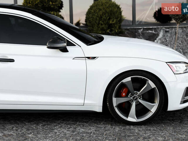 Білий Ауді S5 Sportback, об'ємом двигуна 3 л та пробігом 139 тис. км за 32000 $, фото 10 на Automoto.ua