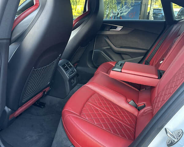 Белый Ауди S5 Sportback, объемом двигателя 3 л и пробегом 120 тыс. км за 33900 $, фото 20 на Automoto.ua
