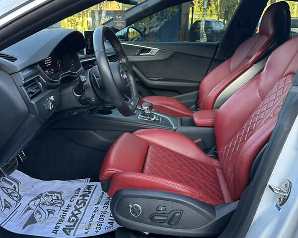Белый Ауди S5 Sportback, объемом двигателя 3 л и пробегом 120 тыс. км за 33900 $, фото 21 на Automoto.ua