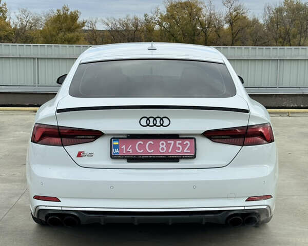 Белый Ауди S5 Sportback, объемом двигателя 3 л и пробегом 120 тыс. км за 33900 $, фото 5 на Automoto.ua