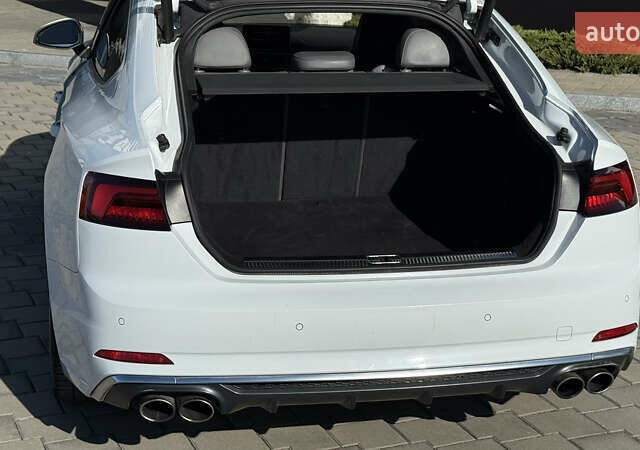 Белый Ауди S5 Sportback, объемом двигателя 3 л и пробегом 98 тыс. км за 32000 $, фото 23 на Automoto.ua
