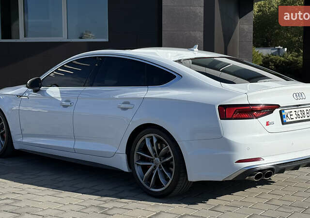 Белый Ауди S5 Sportback, объемом двигателя 3 л и пробегом 98 тыс. км за 32000 $, фото 8 на Automoto.ua
