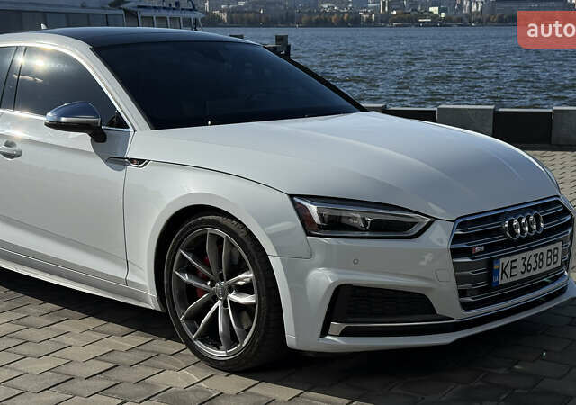 Белый Ауди S5 Sportback, объемом двигателя 3 л и пробегом 98 тыс. км за 32000 $, фото 12 на Automoto.ua