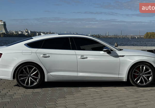 Белый Ауди S5 Sportback, объемом двигателя 3 л и пробегом 98 тыс. км за 32000 $, фото 10 на Automoto.ua