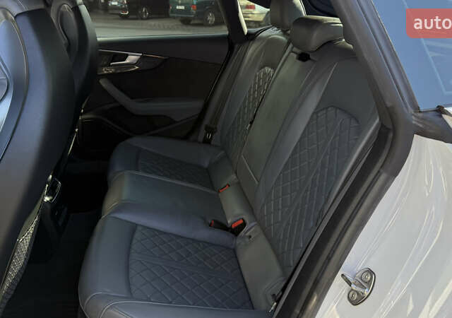 Белый Ауди S5 Sportback, объемом двигателя 3 л и пробегом 98 тыс. км за 32000 $, фото 17 на Automoto.ua