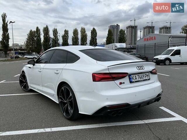 Белый Ауди S5 Sportback, объемом двигателя 3 л и пробегом 9 тыс. км за 62990 $, фото 4 на Automoto.ua