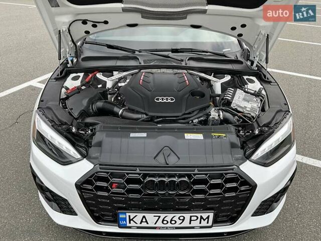 Белый Ауди S5 Sportback, объемом двигателя 3 л и пробегом 9 тыс. км за 62990 $, фото 29 на Automoto.ua