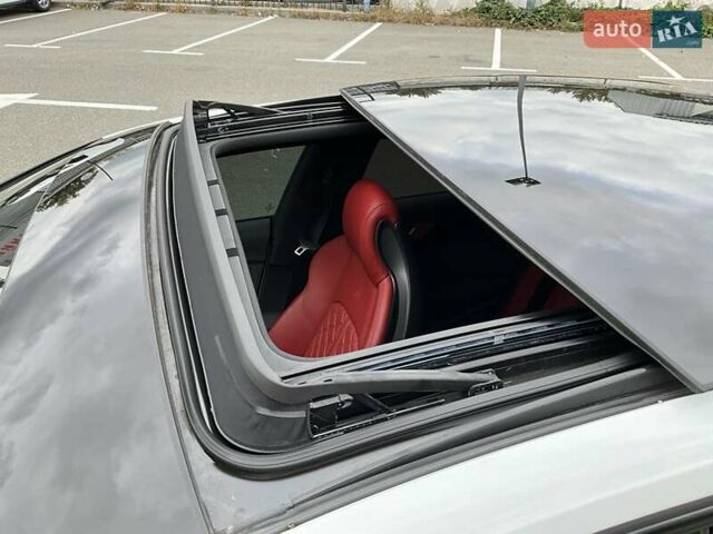 Белый Ауди S5 Sportback, объемом двигателя 3 л и пробегом 9 тыс. км за 62990 $, фото 20 на Automoto.ua