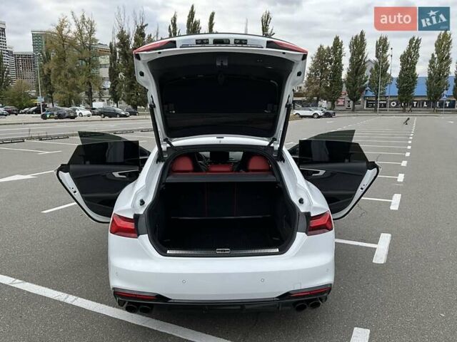 Белый Ауди S5 Sportback, объемом двигателя 3 л и пробегом 9 тыс. км за 62990 $, фото 34 на Automoto.ua