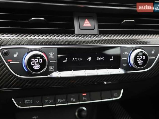 Серый Ауди S5 Sportback, объемом двигателя 3 л и пробегом 23 тыс. км за 44000 $, фото 19 на Automoto.ua