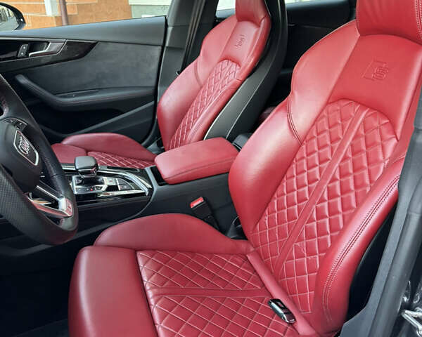 Сірий Ауді S5 Sportback, об'ємом двигуна 3 л та пробігом 40 тис. км за 46700 $, фото 29 на Automoto.ua