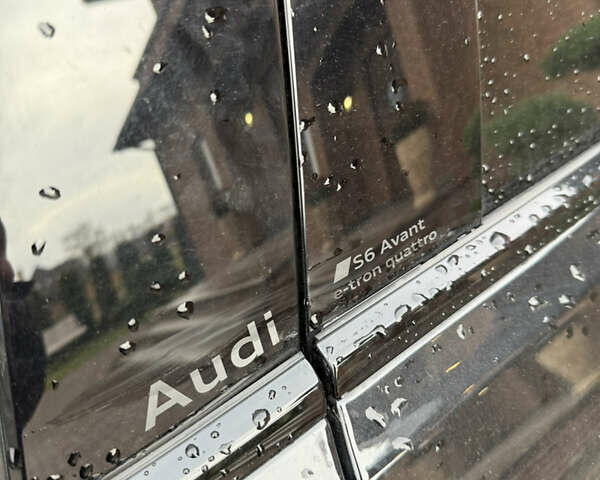 Чорний Ауді S6 e-tron, об'ємом двигуна 0 л та пробігом 30 тис. км за 49000 $, фото 17 на Automoto.ua