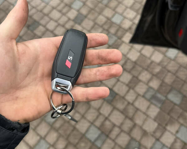 Чорний Ауді S6 e-tron, об'ємом двигуна 0 л та пробігом 30 тис. км за 49000 $, фото 33 на Automoto.ua