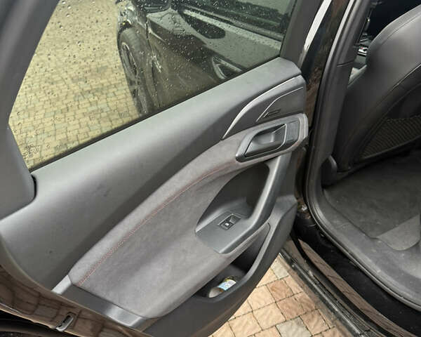 Чорний Ауді S6 e-tron, об'ємом двигуна 0 л та пробігом 30 тис. км за 49000 $, фото 34 на Automoto.ua