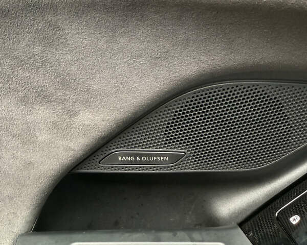 Чорний Ауді S6 e-tron, об'ємом двигуна 0 л та пробігом 30 тис. км за 49000 $, фото 38 на Automoto.ua