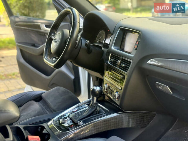 Белый Ауди SQ5, объемом двигателя 3 л и пробегом 252 тыс. км за 14955 $, фото 20 на Automoto.ua