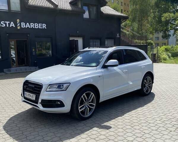 Белый Ауди SQ5, объемом двигателя 3 л и пробегом 162 тыс. км за 16000 $, фото 2 на Automoto.ua