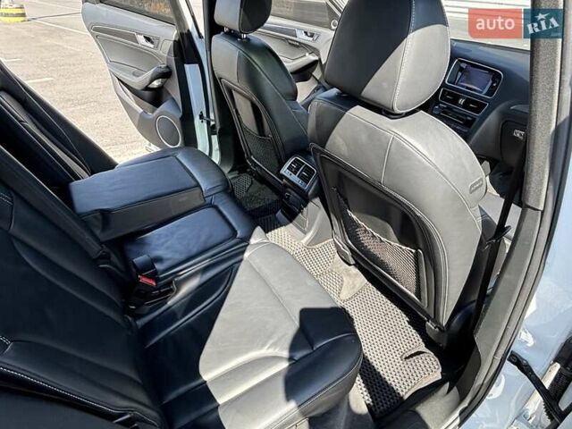 Белый Ауди SQ5, объемом двигателя 2.97 л и пробегом 213 тыс. км за 19200 $, фото 16 на Automoto.ua