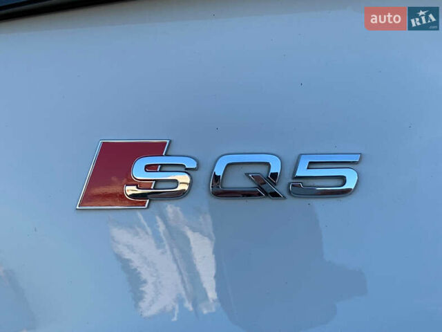Білий Ауді SQ5, об'ємом двигуна 3 л та пробігом 137 тис. км за 26000 $, фото 24 на Automoto.ua
