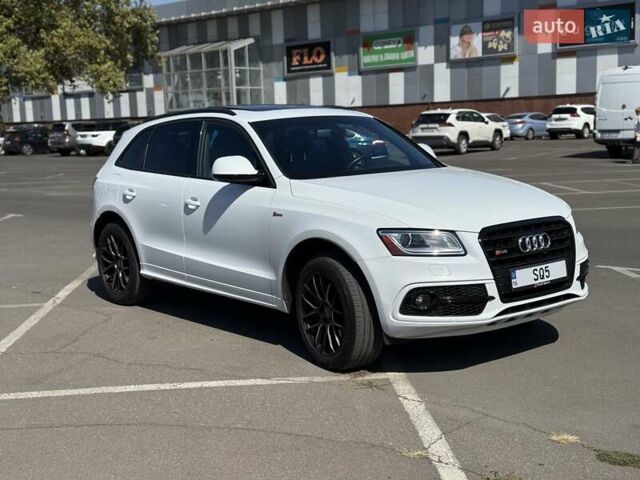 Білий Ауді SQ5, об'ємом двигуна 3 л та пробігом 137 тис. км за 26000 $, фото 1 на Automoto.ua