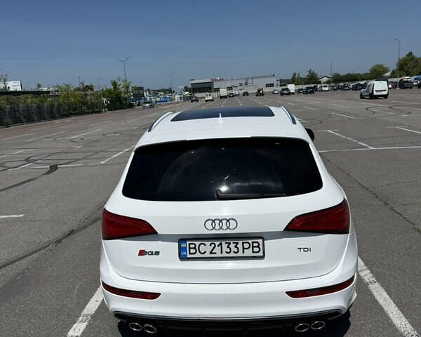 Белый Ауди SQ5, объемом двигателя 3 л и пробегом 133 тыс. км за 26500 $, фото 3 на Automoto.ua