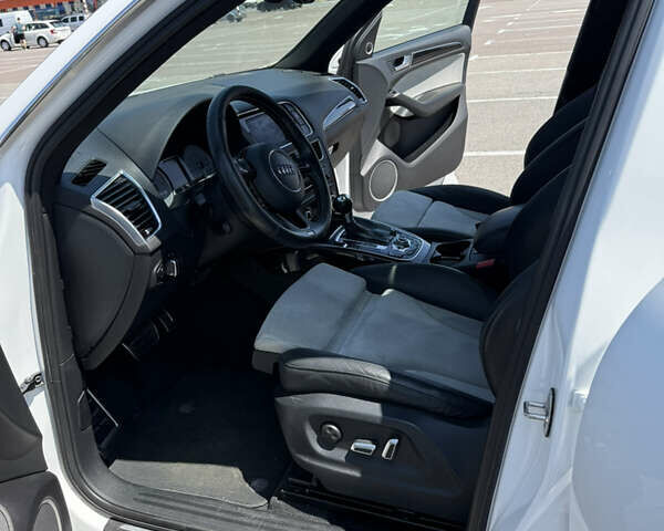 Белый Ауди SQ5, объемом двигателя 3 л и пробегом 133 тыс. км за 26500 $, фото 7 на Automoto.ua