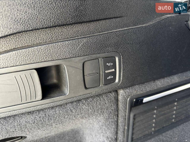 Білий Ауді SQ5, об'ємом двигуна 3 л та пробігом 116 тис. км за 32500 $, фото 28 на Automoto.ua