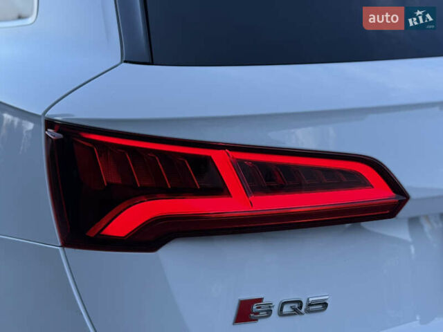 Белый Ауди SQ5, объемом двигателя 3 л и пробегом 171 тыс. км за 29350 $, фото 23 на Automoto.ua