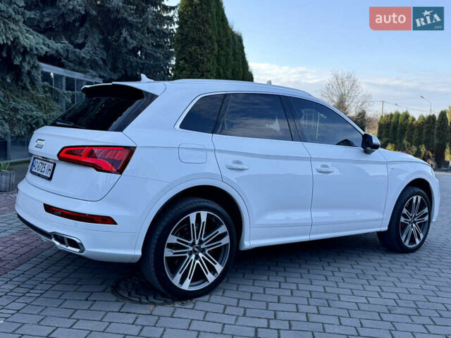Белый Ауди SQ5, объемом двигателя 3 л и пробегом 170 тыс. км за 25600 $, фото 17 на Automoto.ua