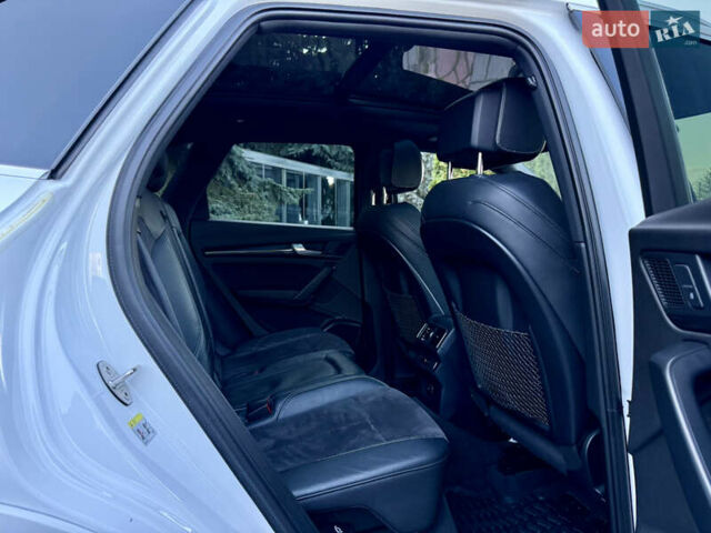 Белый Ауди SQ5, объемом двигателя 3 л и пробегом 170 тыс. км за 25600 $, фото 32 на Automoto.ua