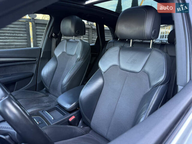 Белый Ауди SQ5, объемом двигателя 3 л и пробегом 170 тыс. км за 25600 $, фото 60 на Automoto.ua