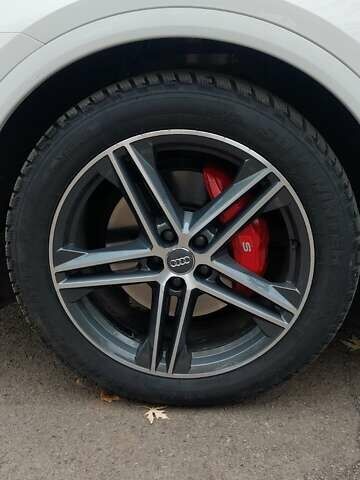 Белый Ауди SQ5, объемом двигателя 3 л и пробегом 135 тыс. км за 39000 $, фото 7 на Automoto.ua