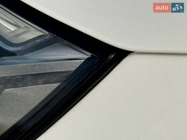 Білий Ауді SQ5, об'ємом двигуна 3 л та пробігом 116 тис. км за 32500 $, фото 12 на Automoto.ua