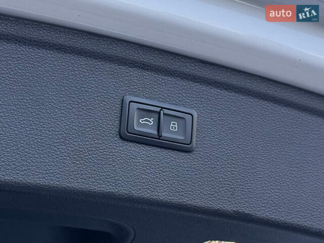 Белый Ауди SQ5, объемом двигателя 3 л и пробегом 170 тыс. км за 25600 $, фото 33 на Automoto.ua