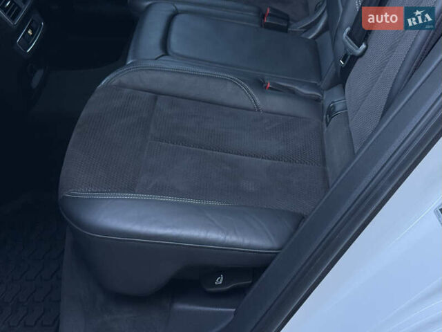 Белый Ауди SQ5, объемом двигателя 3 л и пробегом 170 тыс. км за 25600 $, фото 46 на Automoto.ua