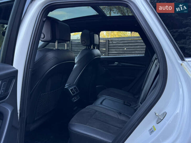 Белый Ауди SQ5, объемом двигателя 3 л и пробегом 171 тыс. км за 29350 $, фото 4 на Automoto.ua