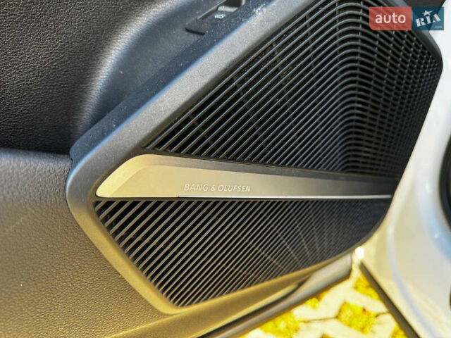 Білий Ауді SQ5, об'ємом двигуна 3 л та пробігом 116 тис. км за 32500 $, фото 15 на Automoto.ua