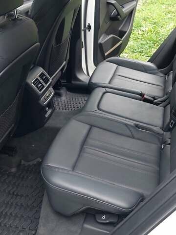 Белый Ауди SQ5, объемом двигателя 3 л и пробегом 135 тыс. км за 39000 $, фото 14 на Automoto.ua