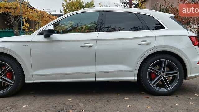 Белый Ауди SQ5, объемом двигателя 3 л и пробегом 135 тыс. км за 39000 $, фото 6 на Automoto.ua